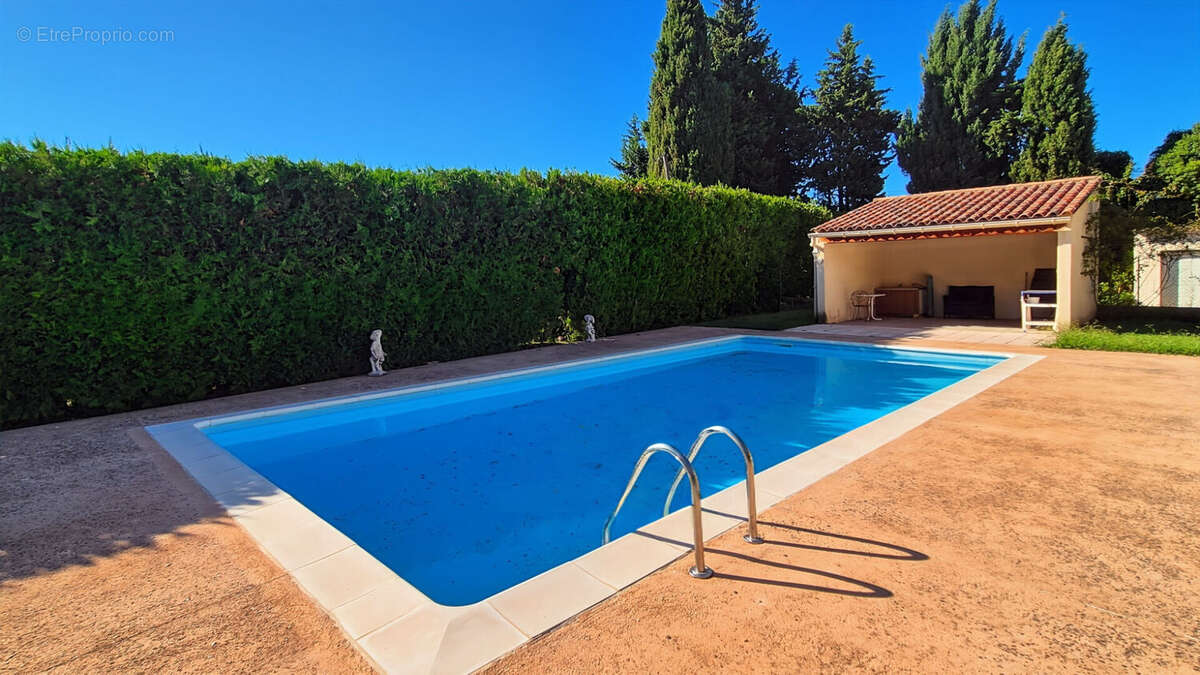 Maison à CHATEAURENARD