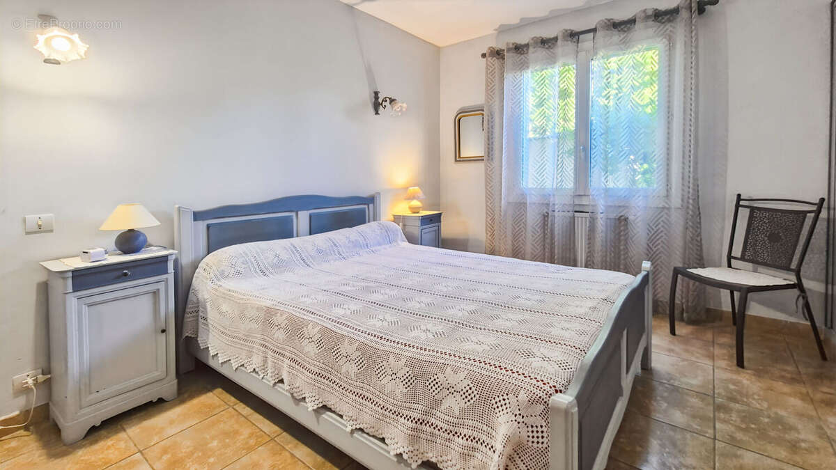 Maison à CHATEAURENARD