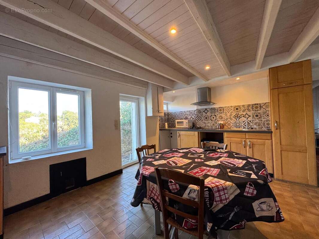   - Maison à SAINT-JEAN-DE-THOUARS