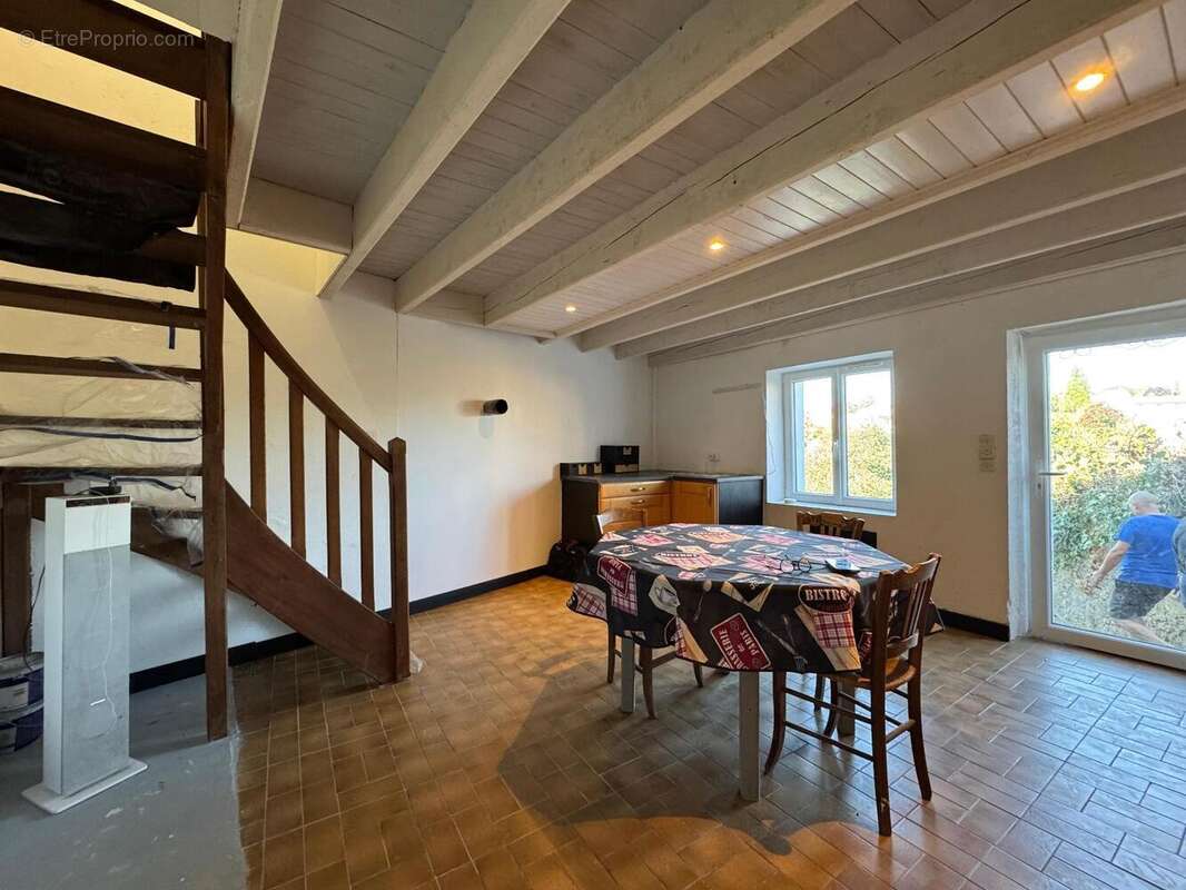   - Maison à SAINT-JEAN-DE-THOUARS