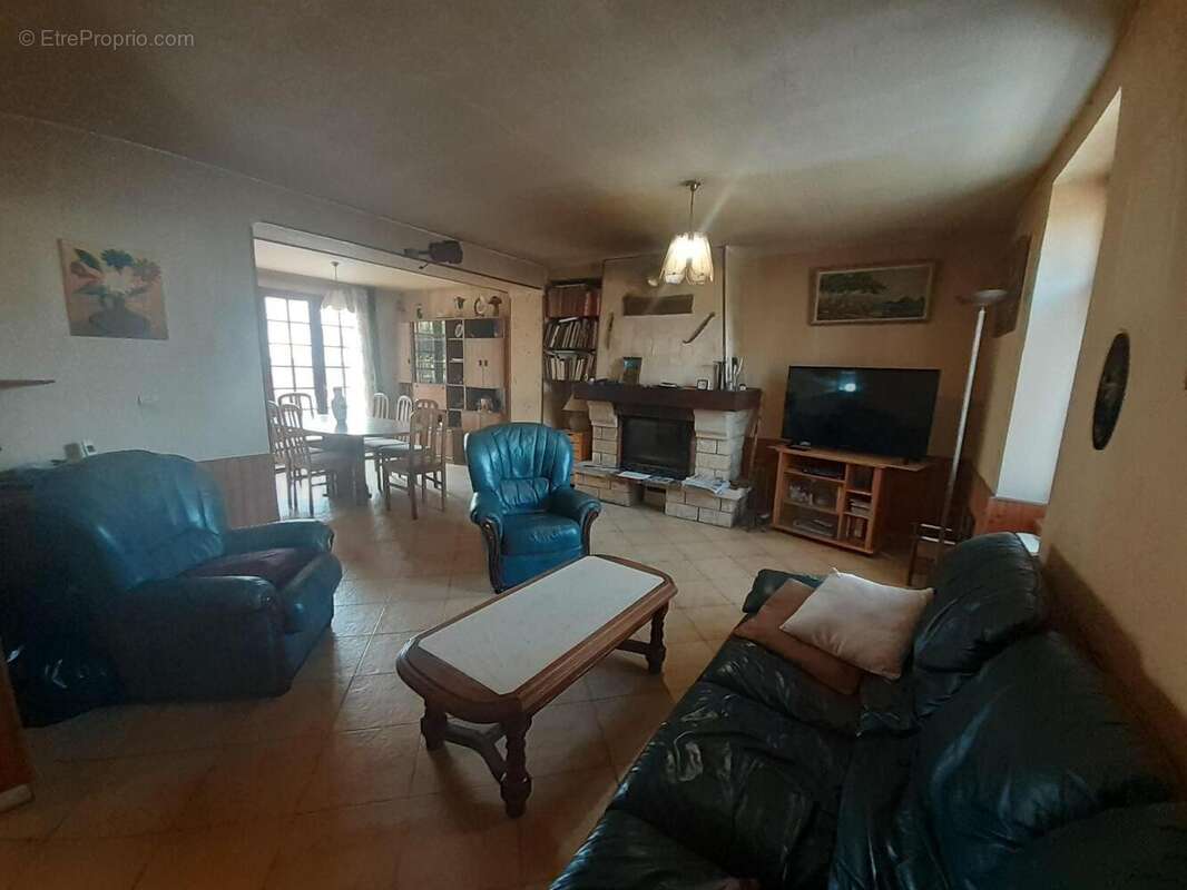   - Maison à SAINTE-VERGE