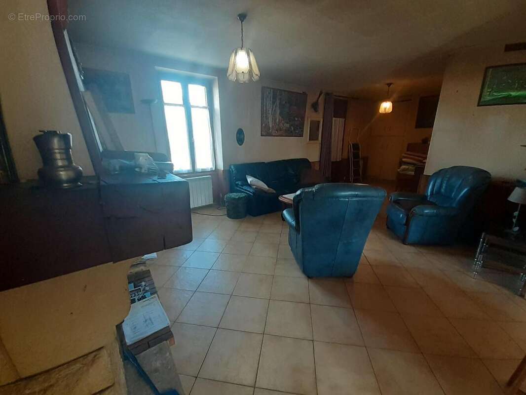   - Maison à SAINTE-VERGE