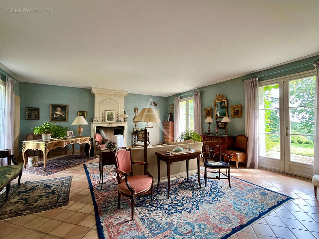 Maison à ROCHECORBON