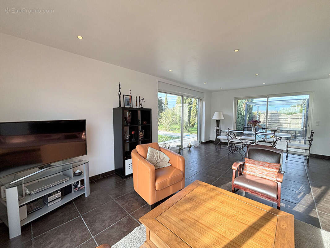 Maison à SAINT-EMILION