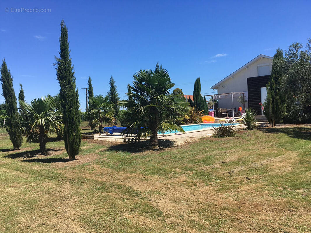 Maison à SAINT-EMILION