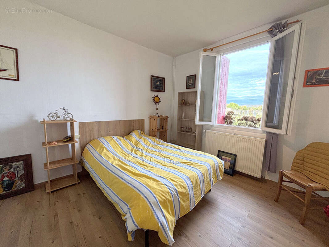 Maison à SAINT-EMILION