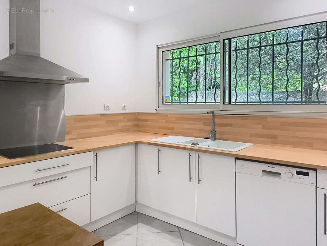 Maison à LES ANGLES