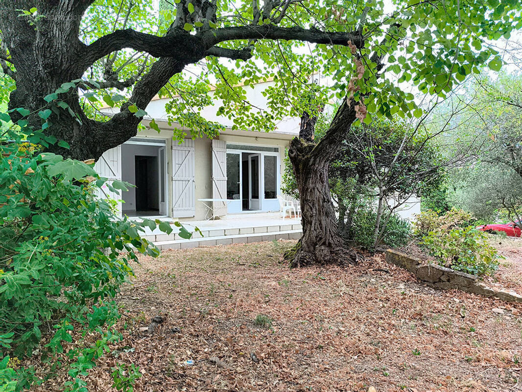 Maison à LES ANGLES