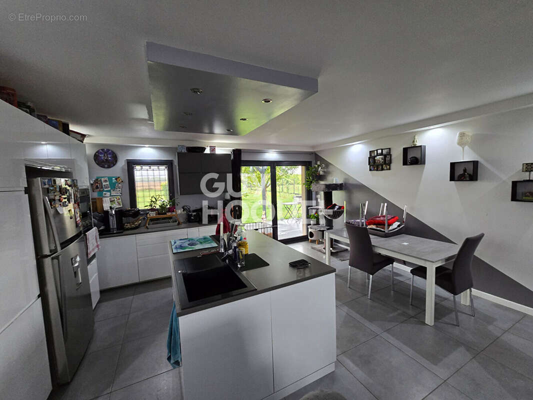 Maison à MILLY-LA-FORET