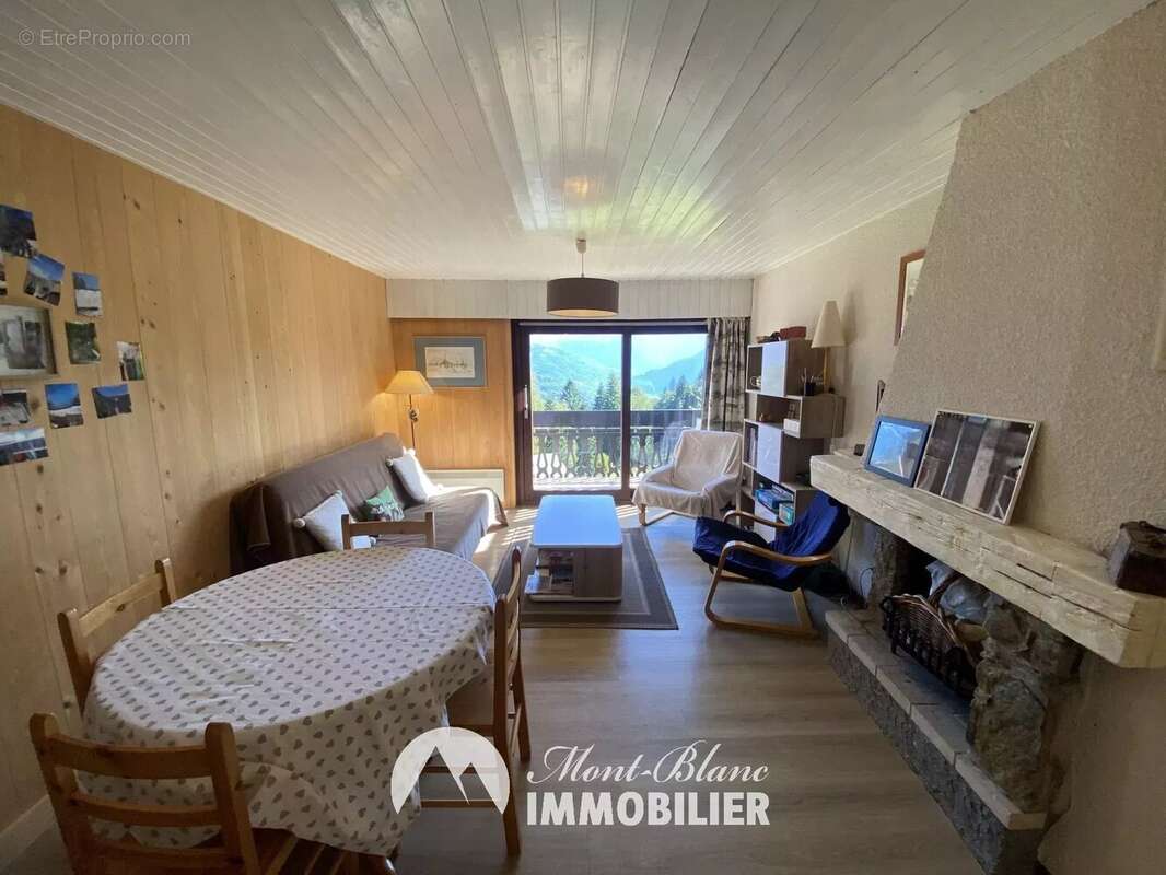 Appartement à COMBLOUX