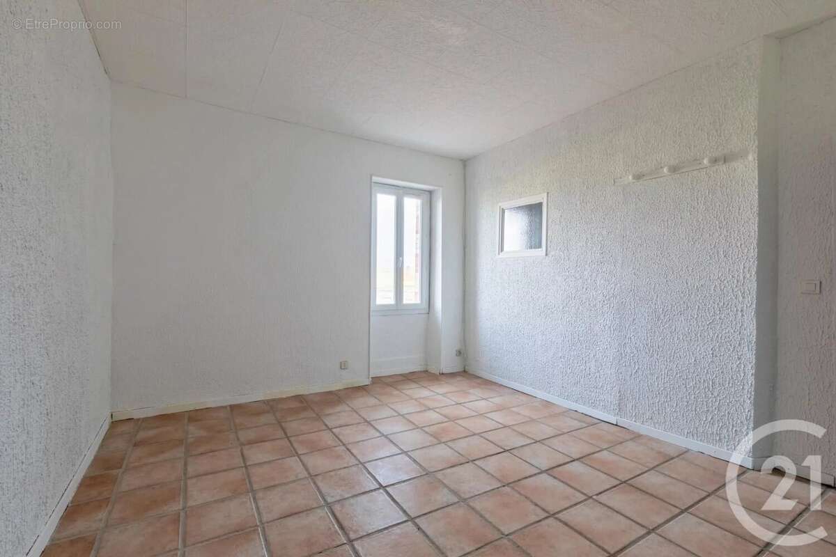 Appartement à FREJAIROLLES