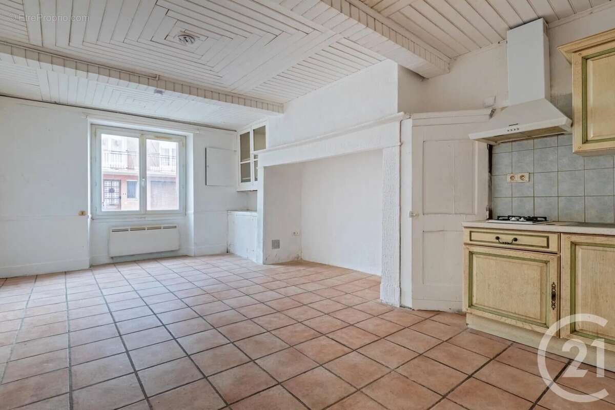 Appartement à FREJAIROLLES