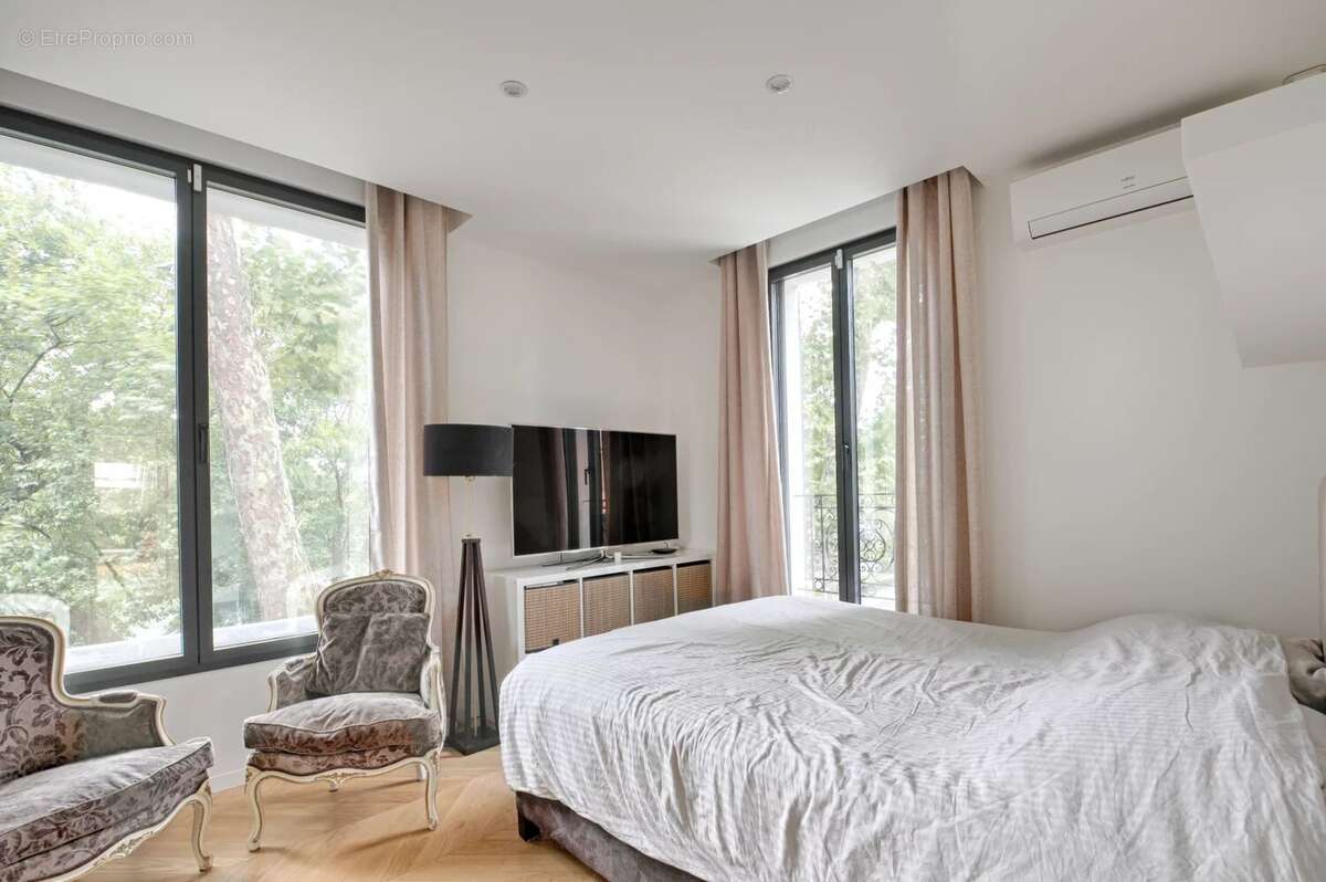 Maison à SAINT-MAUR-DES-FOSSES