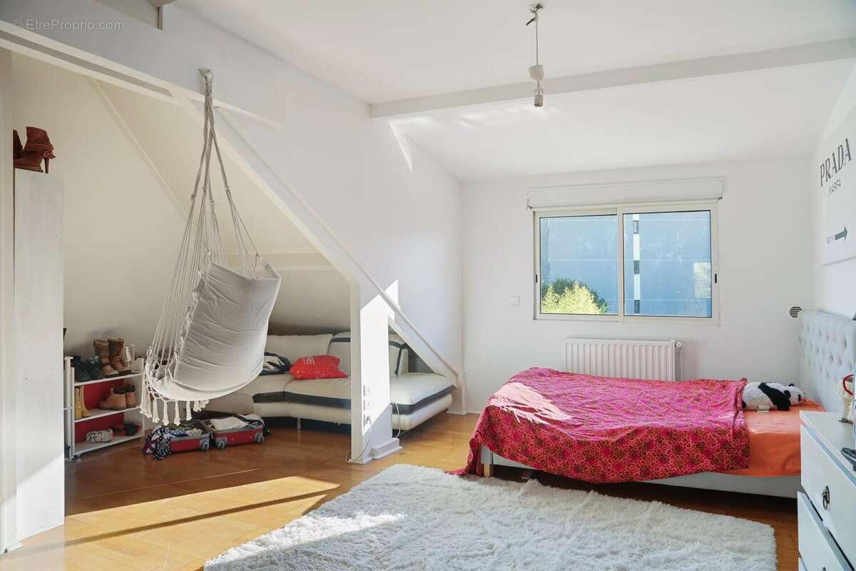 Maison à SAINT-MAUR-DES-FOSSES