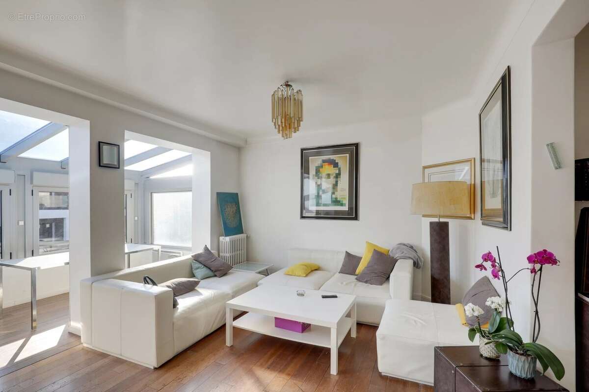 Maison à SAINT-MAUR-DES-FOSSES