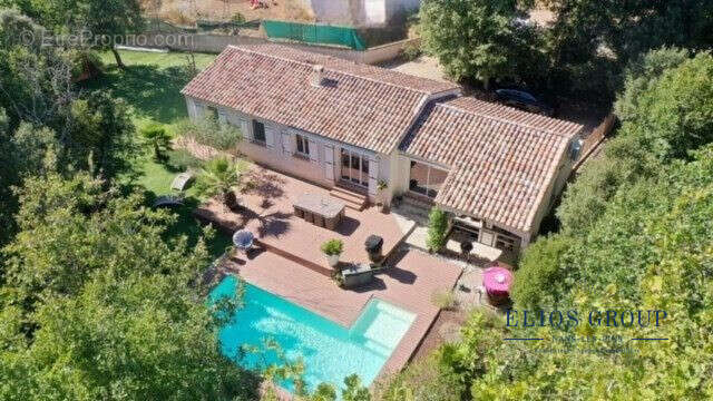 Maison à NANS-LES-PINS