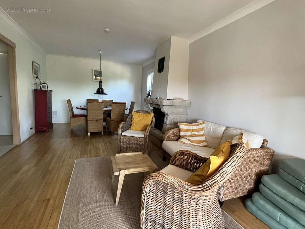 Maison à PLOUER-SUR-RANCE