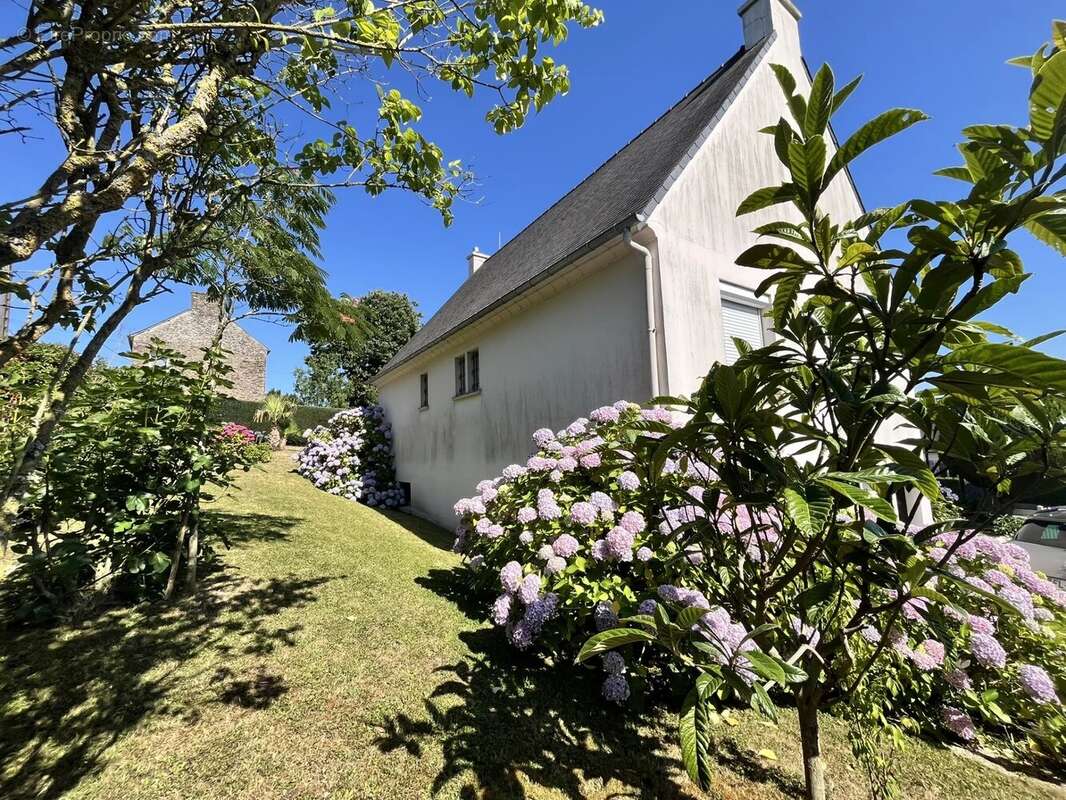 Maison à PLOUER-SUR-RANCE