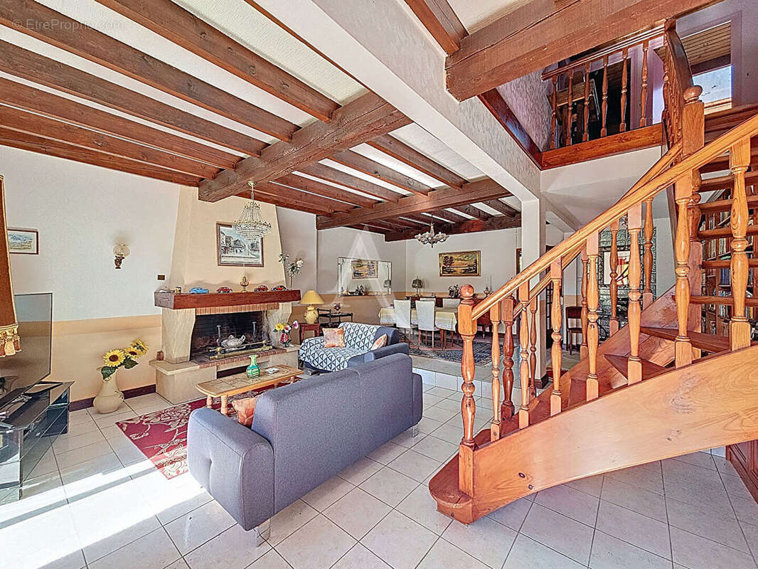 Maison à CASTELMAUROU