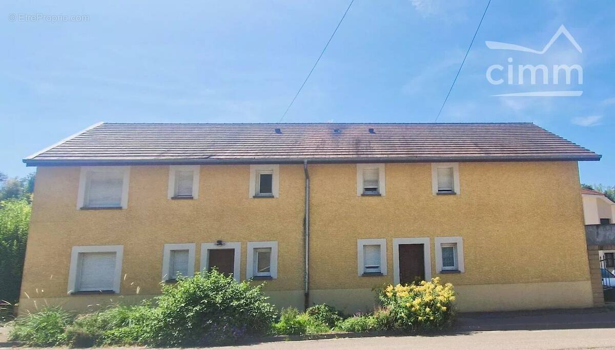 Appartement à LA TOUR-DU-PIN