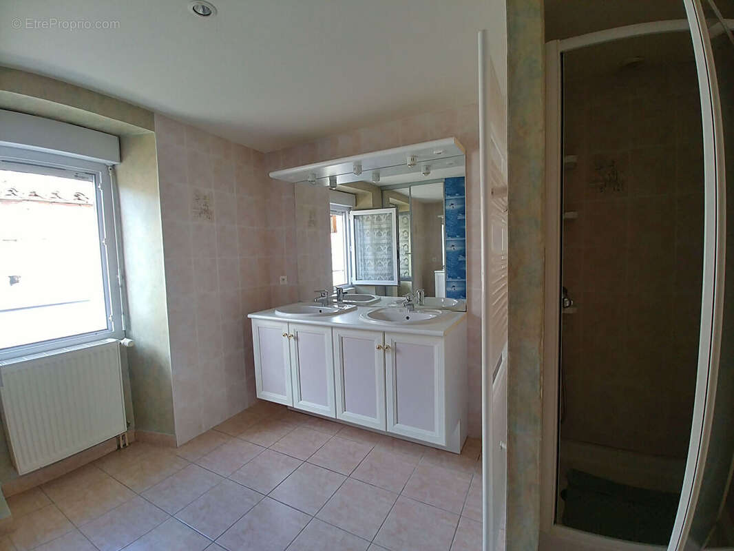 Maison à MONTDOUMERC