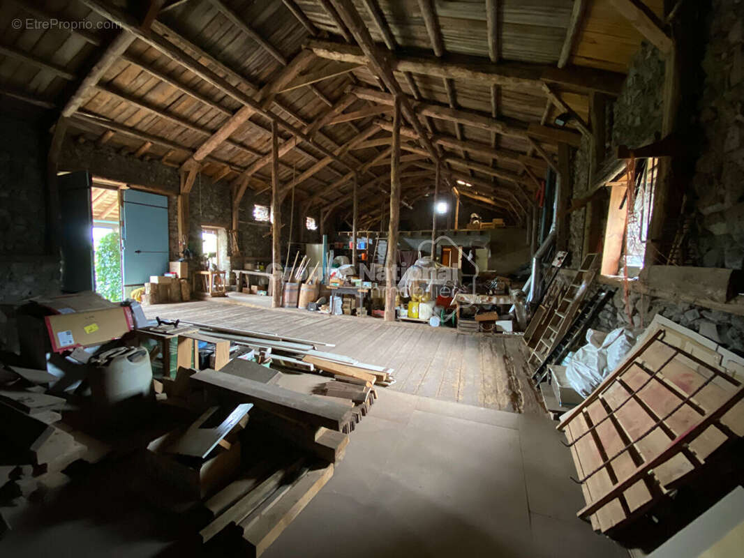 Maison à SAINT-MARTIN-DE-FUGERES