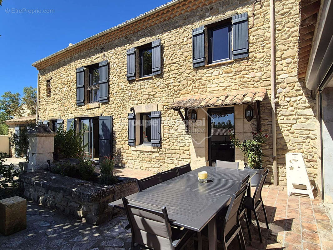 Maison à LORIOL-DU-COMTAT