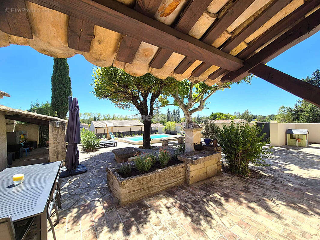 Maison à LORIOL-DU-COMTAT