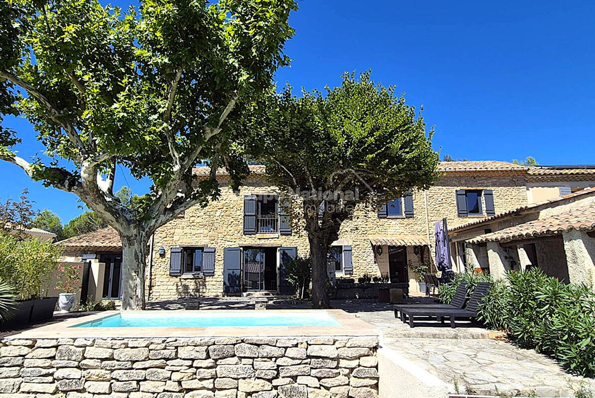 Maison à LORIOL-DU-COMTAT