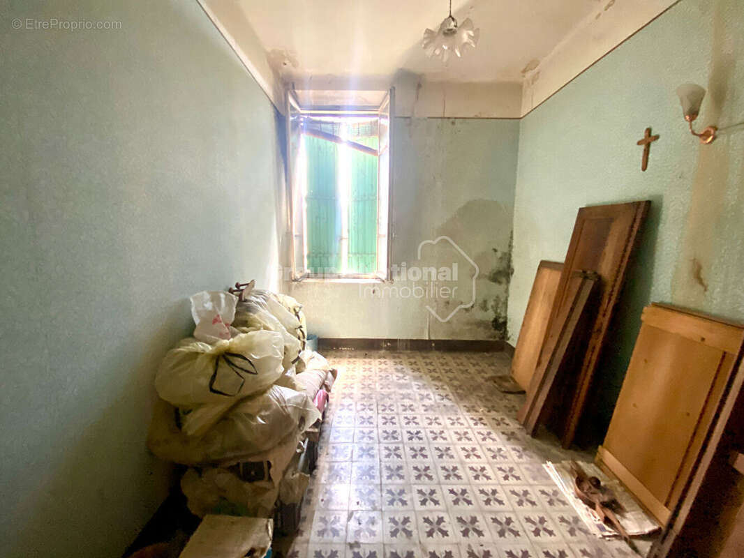 Maison à CHATEAURENARD