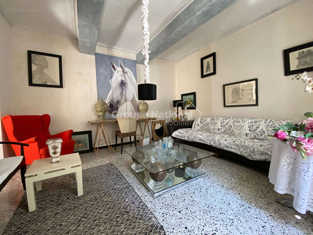 Maison à CHATEAURENARD