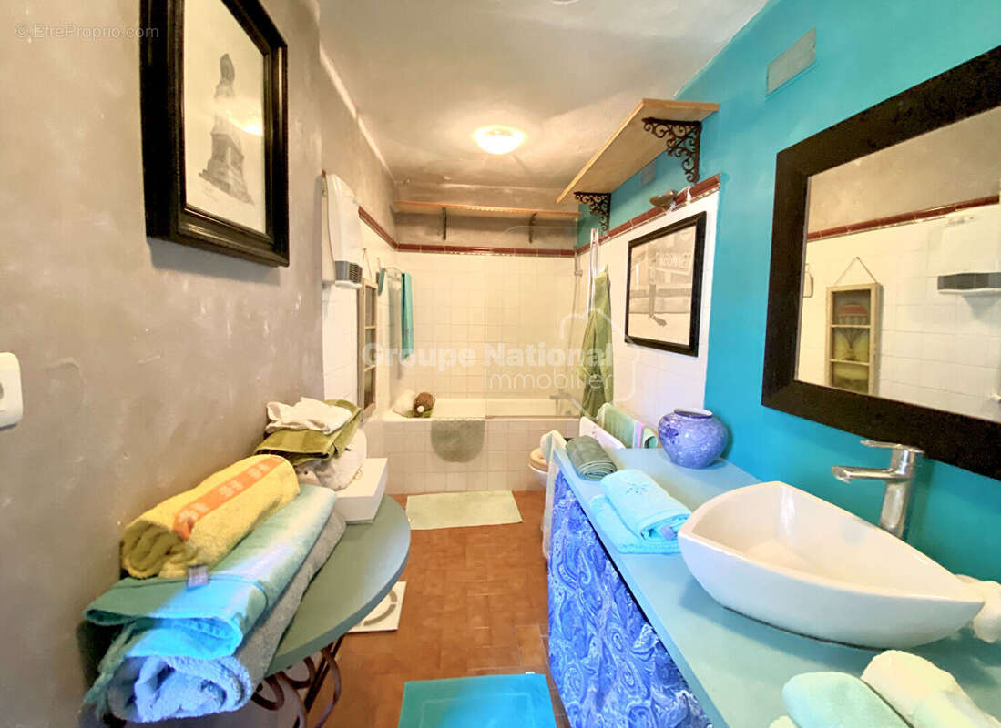 Maison à CHATEAURENARD