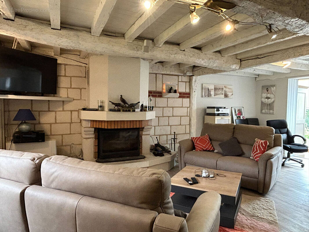 Maison à ESTREELLES