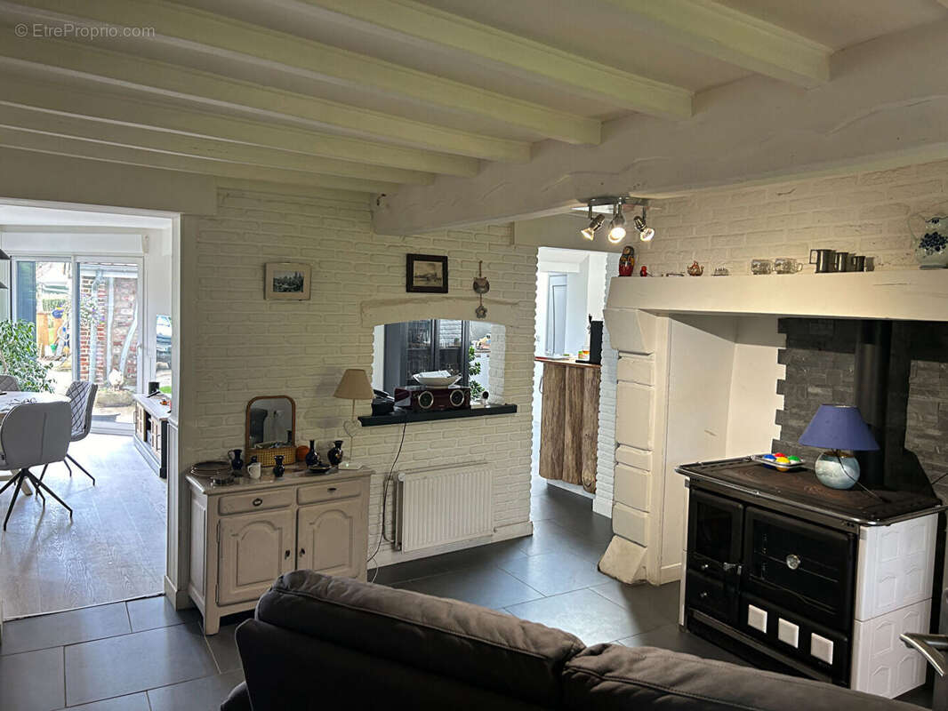 Maison à ESTREELLES