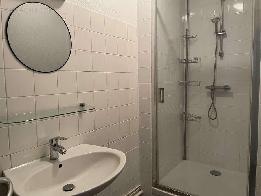 Appartement à SAINT-LEONARD-DE-NOBLAT