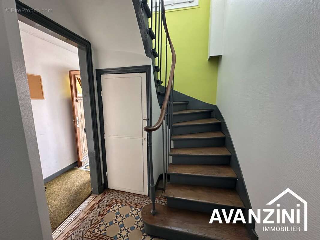 Appartement à COUILLY-PONT-AUX-DAMES