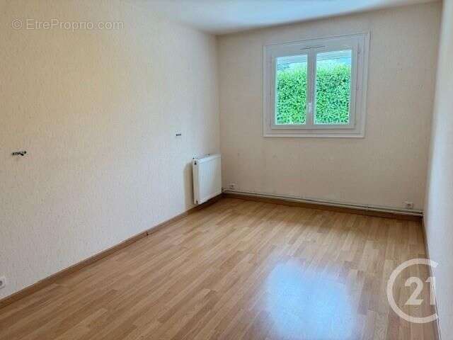 Maison à LES PONTS-DE-CE