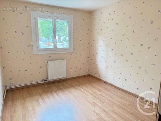 Maison à LES PONTS-DE-CE