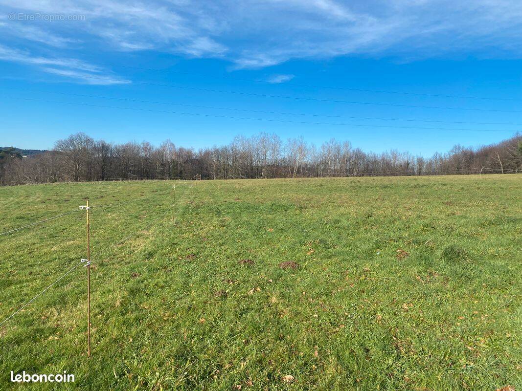 Terrain à TROYES