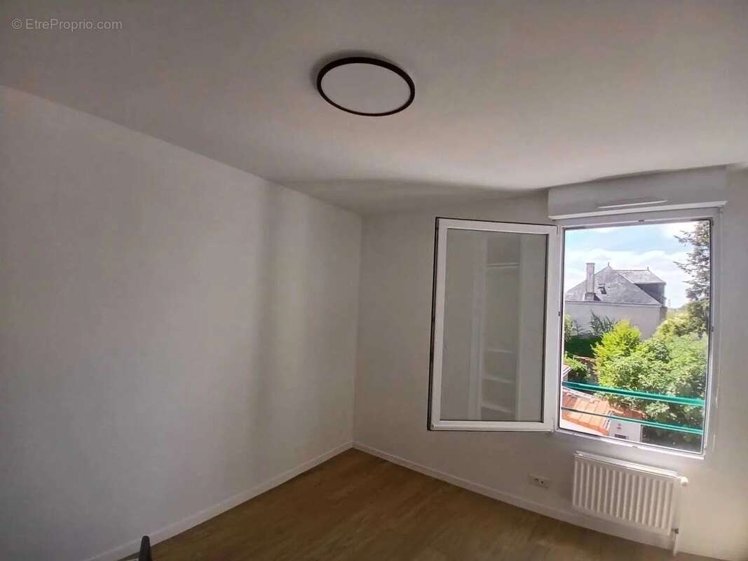 Appartement à SAINT-SEBASTIEN-SUR-LOIRE