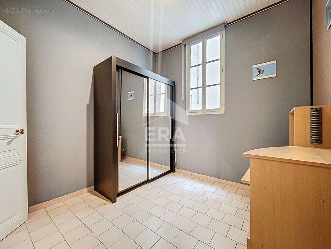 Appartement à MARSEILLE-2E