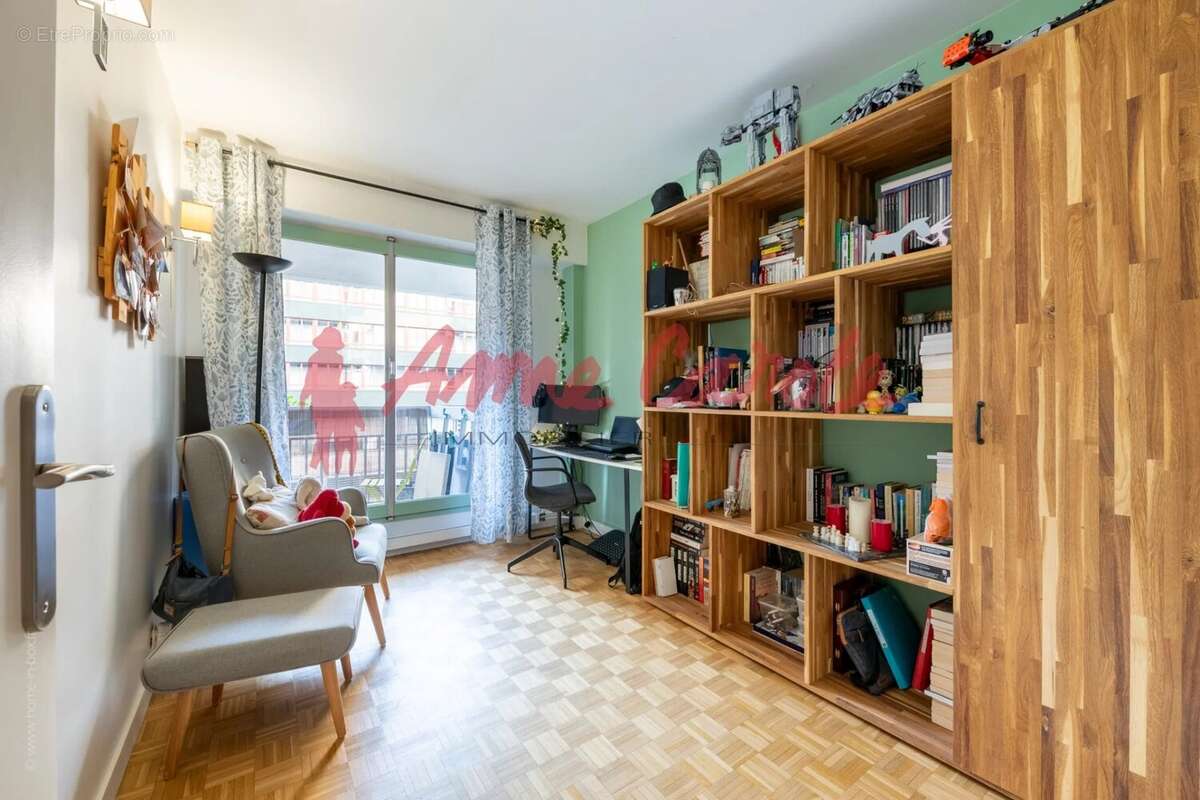 Appartement à PARIS-19E