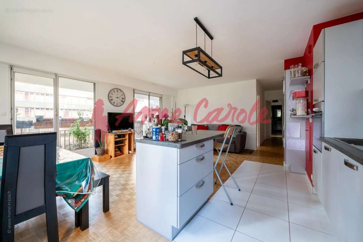 Appartement à PARIS-19E