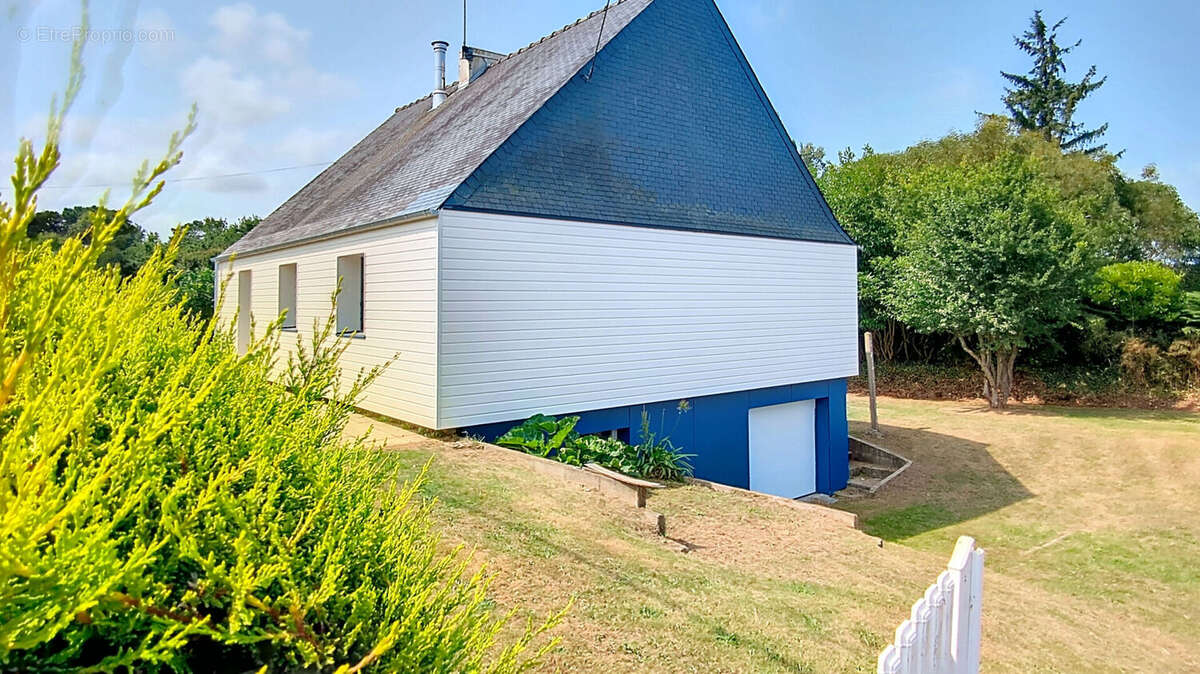 Maison à TREVOU-TREGUIGNEC