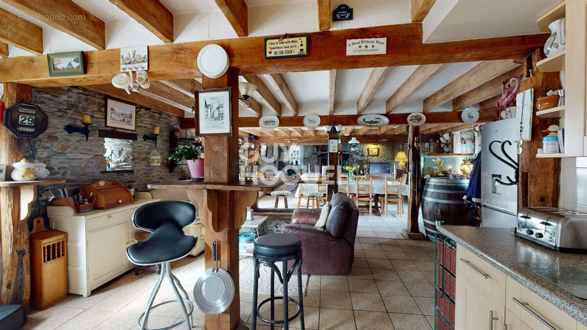 Maison à TIREPIED