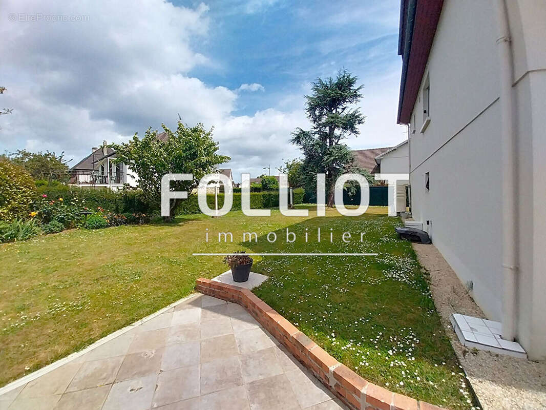 Maison à MERVILLE-FRANCEVILLE-PLAGE