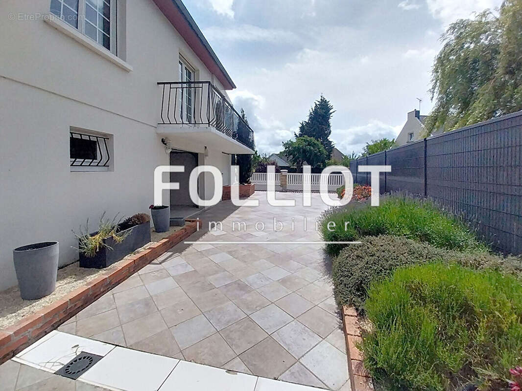 Maison à MERVILLE-FRANCEVILLE-PLAGE