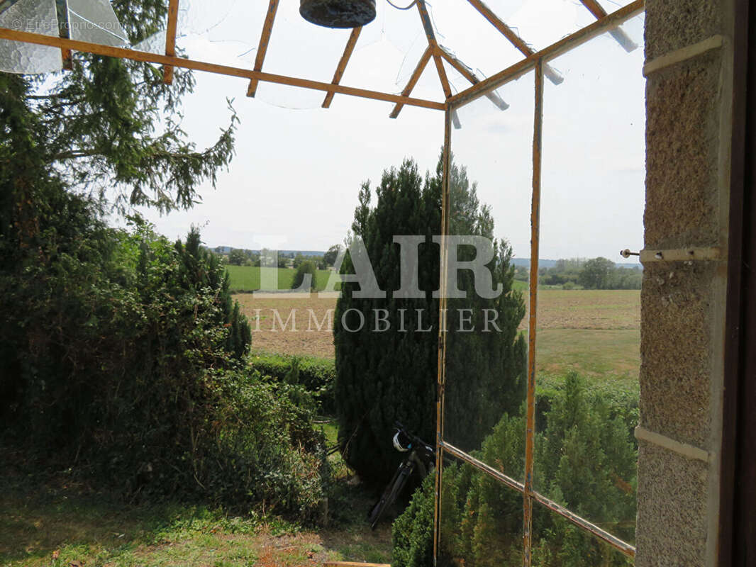 Maison à SAINT-CYR-EN-PAIL