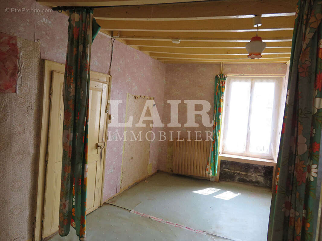 Maison à SAINT-CYR-EN-PAIL