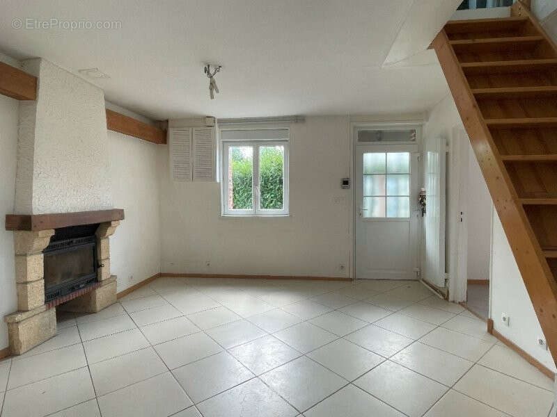 Maison à LA BAZOCHE-GOUET